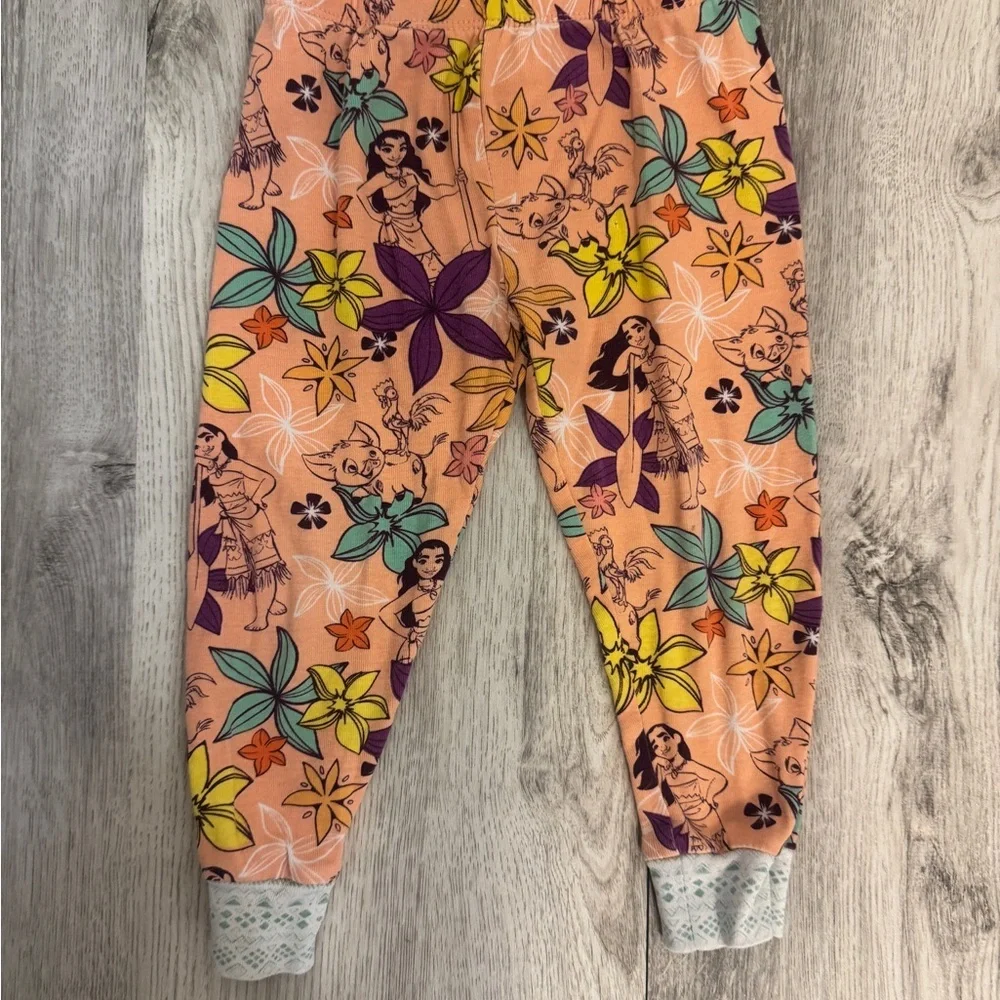 Disney Moana  Peach Floral Long-Sleeve Pajama Set with Multicolor Flowers
